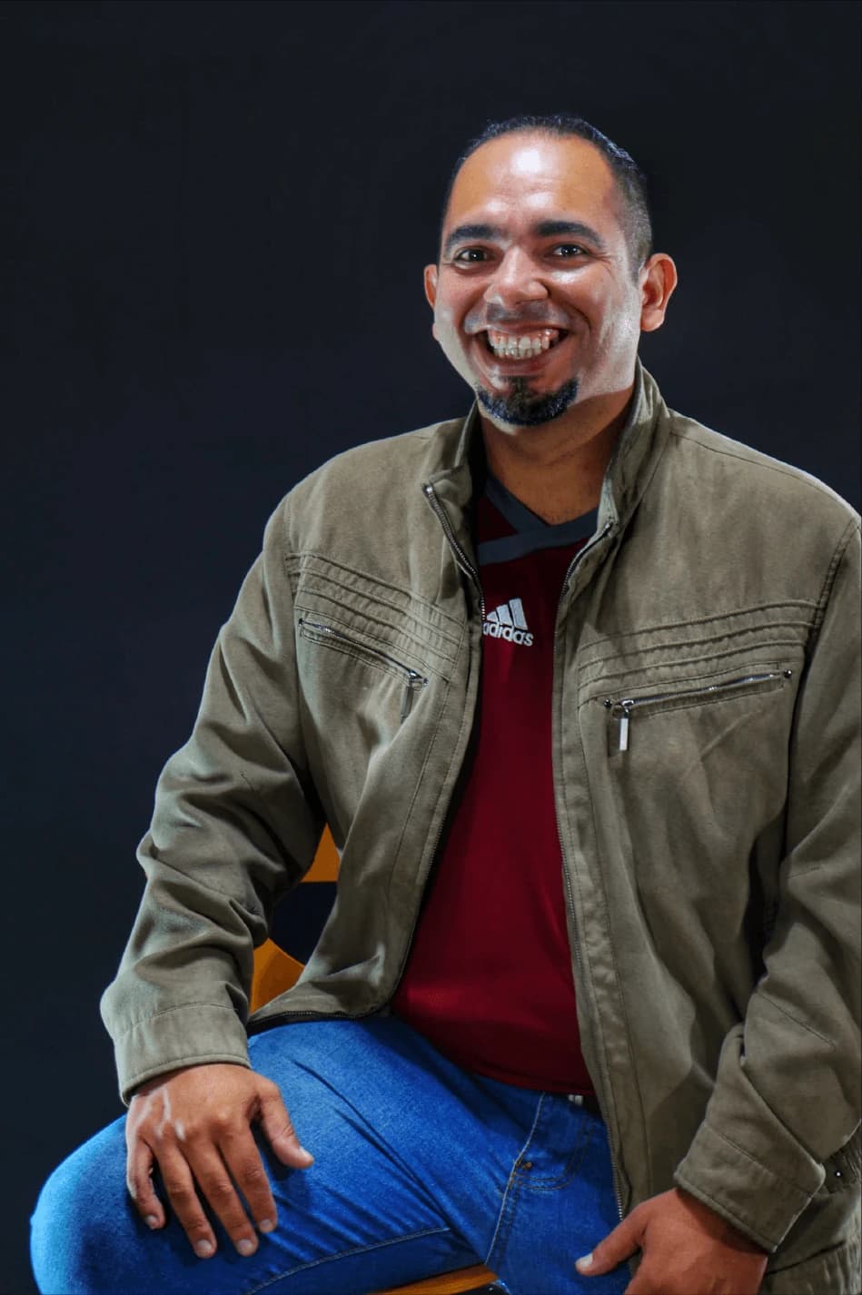 Portada de Desde la Base, programa de Tu Radio Web en Chacao, Venezuela